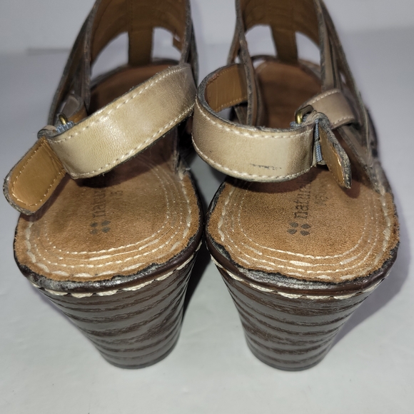 Naturalizer Malina Brown Strappy Studded Leather Medium Heel Sandals 10.5 - Picture 6 of 13
